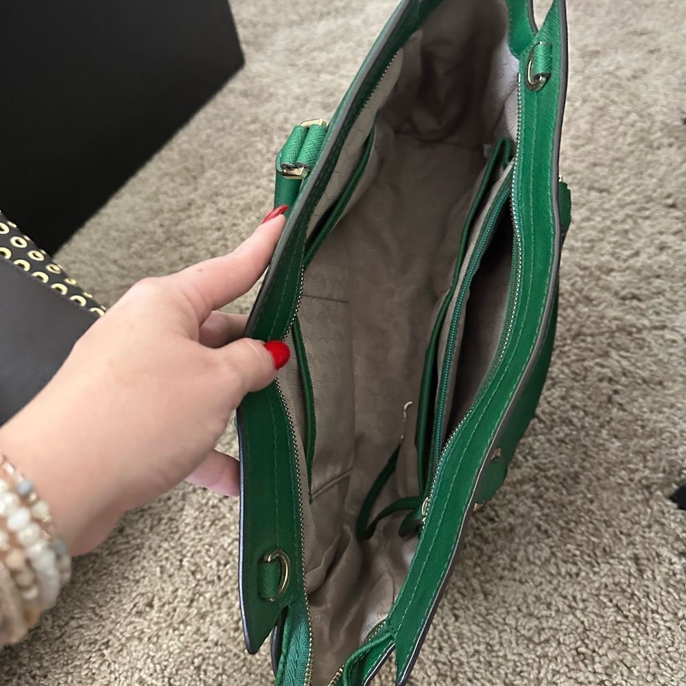 Michael Kors purse - Picture 3 of 4